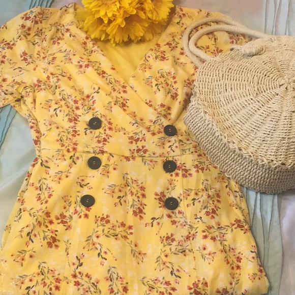 YELLOW FLORAL COTTAGE STYLE MIDI DETAILED DRESS - Picture 4 of 8
